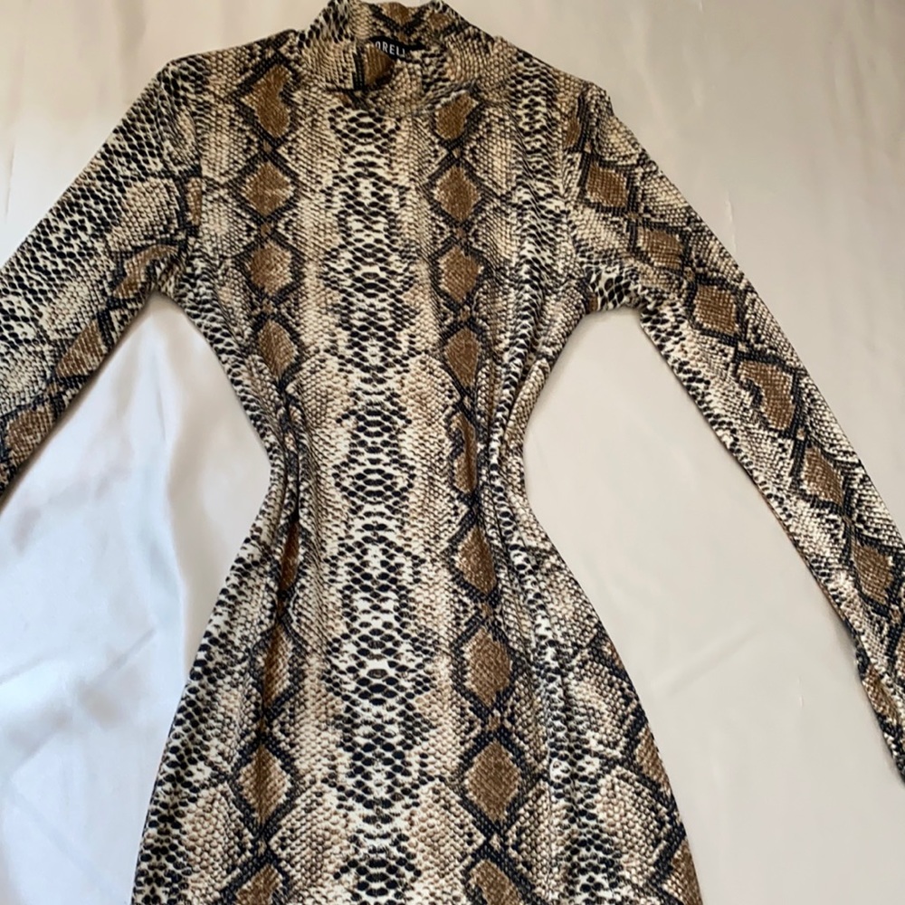 Sorella mini dress